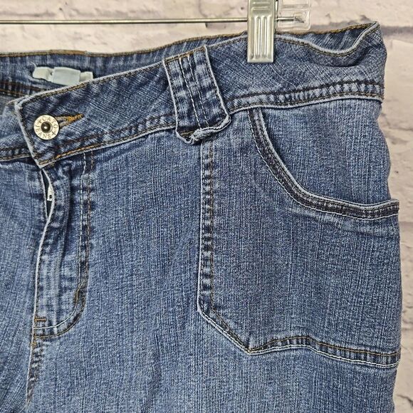 CATO 18W Women's Dark Blue Jean Shorts Cuffed Bermuda Stretch Utility Plus Size - Picture 6 of 8